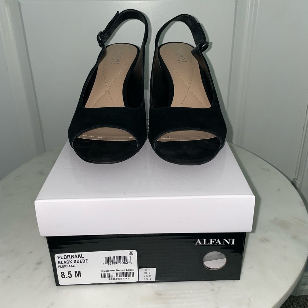 Alfani Step N Flex Black Suede Sling-back Dress Shoe 8.5 M